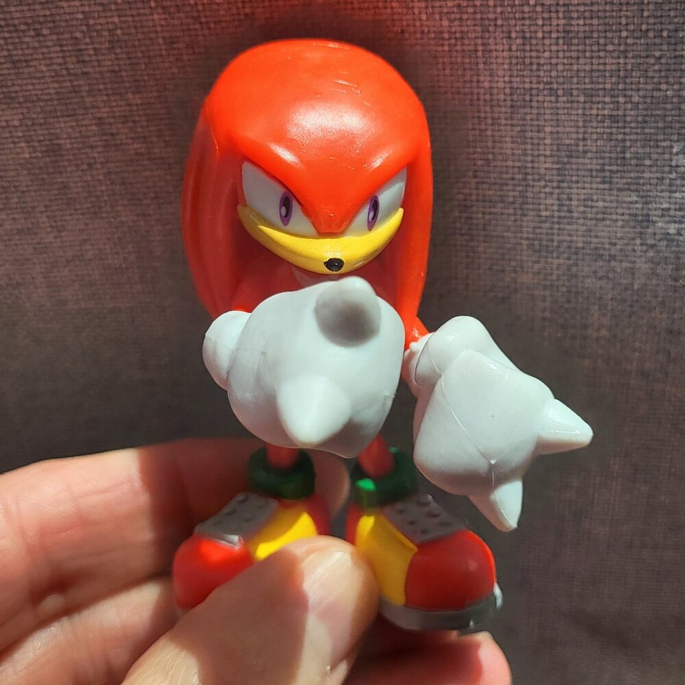 Sonic the Hedgehog Knuckles Squeezeling Series 1